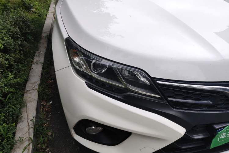 Used Soueast DX3 2019 1.5L Manual Luxury Model China VI Standard Right Front Headlight