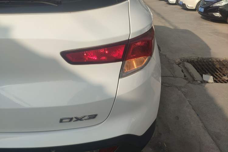 Used Soueast DX3 2019 1.5L Manual Luxury Model China VI Standard Right Rear Taillight