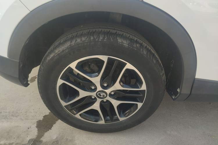 Used Soueast DX3 2019 1.5L Manual Luxury Model China VI Standard Right Rear Wheel Hub