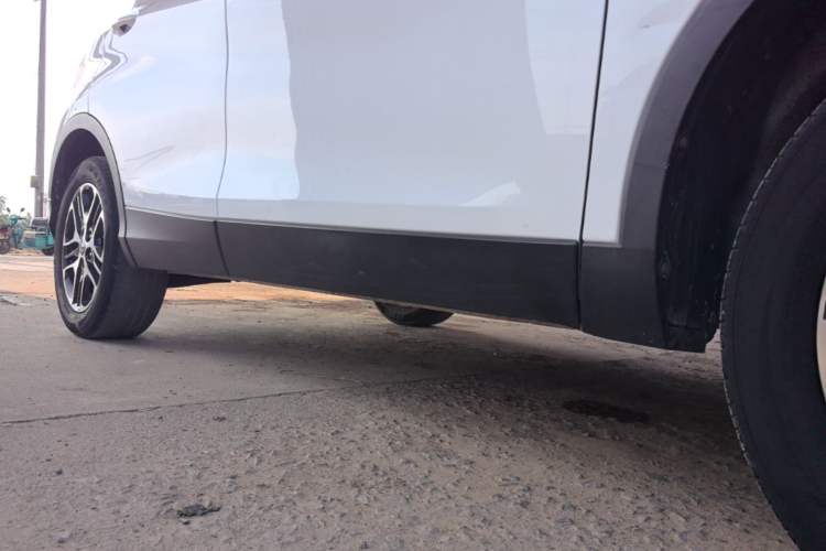 Used Soueast DX3 2019 1.5L Manual Luxury Model China VI Standard Right Side Sill