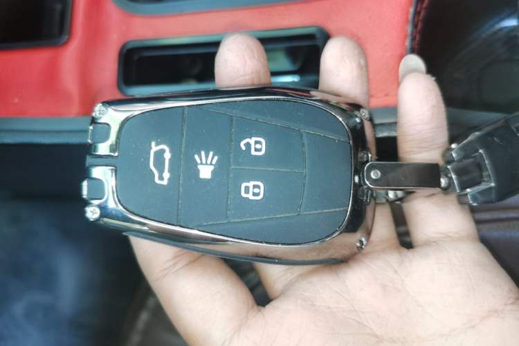 Used Soueast DX3 2019 1.5L Manual Luxury Model China VI Standard Vehicle Key
