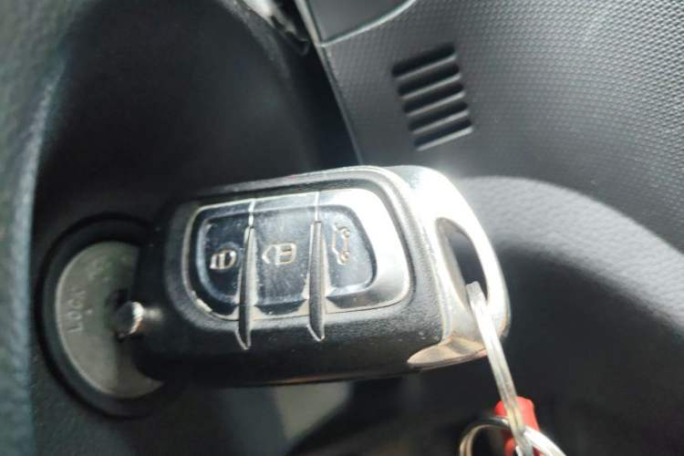 Used Soueast DX3 2019 1.5L Manual Luxury Model China VI Standard Vehicle Key