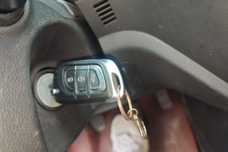 Used Soueast DX3 2019 1.5L Manual Luxury Model China VI Standard Vehicle Key