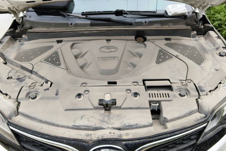 Used Soueast DX3 2022 1.5L Manual Luxury Version Engine Bay