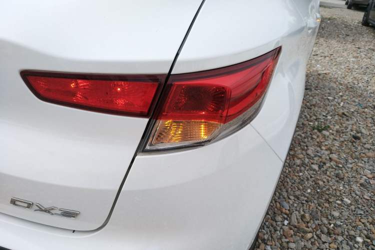 Used Soueast DX3 2022 1.5L Manual Luxury Version Exterior 1