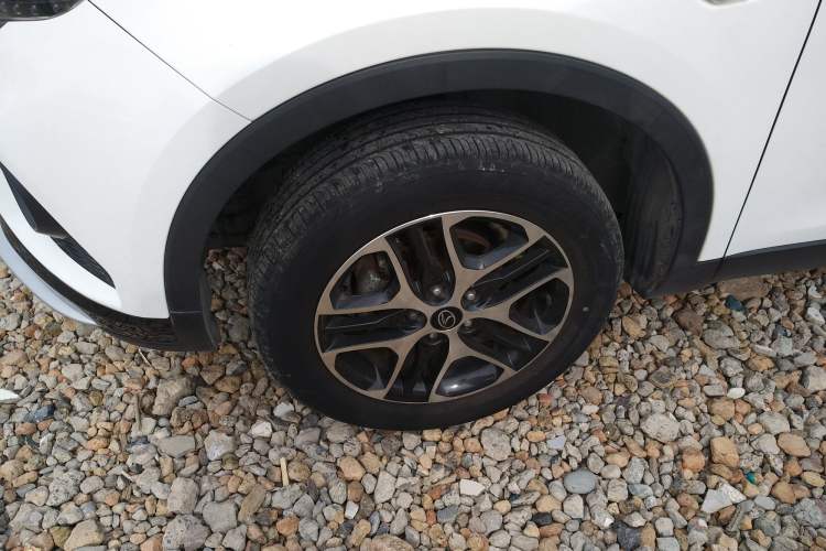 Used Soueast DX3 2022 1.5L Manual Luxury Version Exterior 2