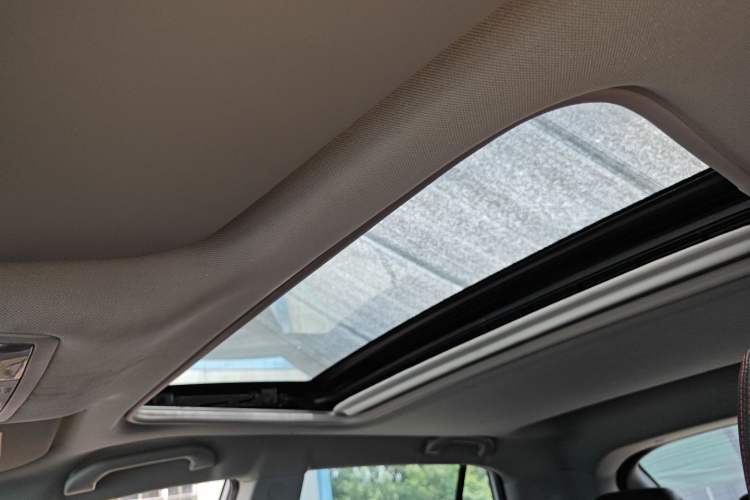 Used Soueast DX3 2022 1.5T CVT PLUS Headliner