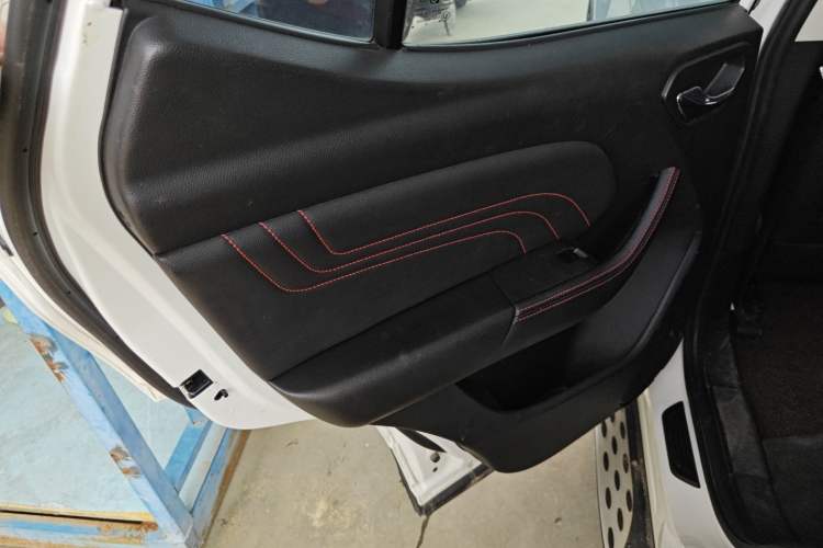 Used Soueast DX3 2022 1.5T CVT PLUS Left Rear Door Interior
