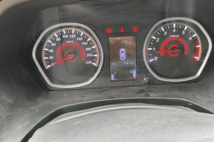 Used Soueast DX3 2022 1.5L Manual Luxury Version Odometer Close Up