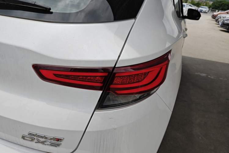 Used Soueast DX3 2022 1.5T CVT PLUS Right Rear Taillight