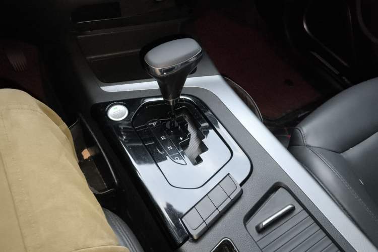 Used Soueast DX5 2019 1.5T CVT Luxury Version Gear Lever