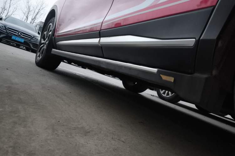 Used Soueast DX5 2019 1.5T CVT Luxury Version Left Side Sill