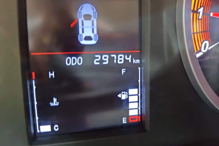 Used Soueast DX5 2019 1.5L Manual Luxury Version Odometer Close Up