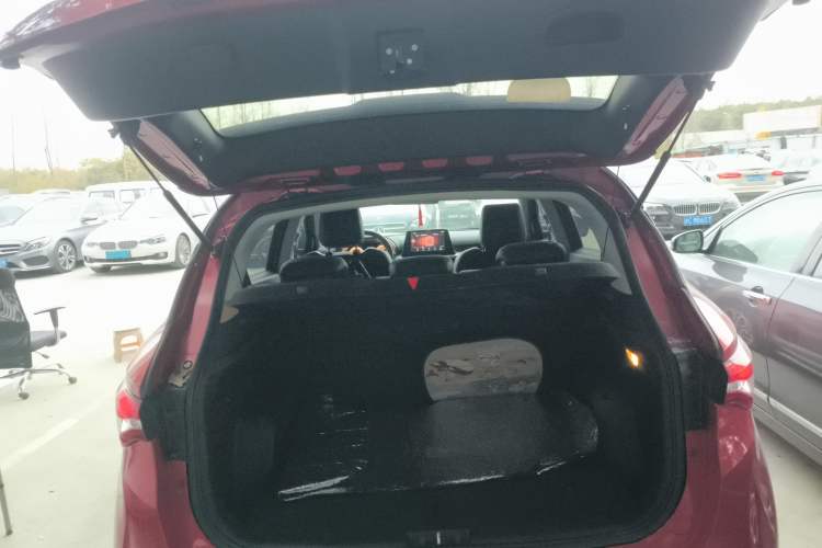 Used Soueast DX5 2019 1.5T CVT Luxury Version Trunk