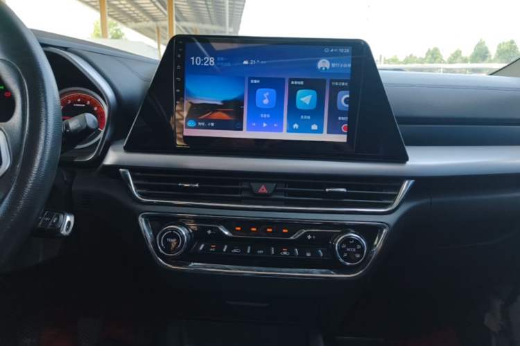 Used Soueast DX5 2019 1.5L Manual Luxury Version Audio And AC Panel