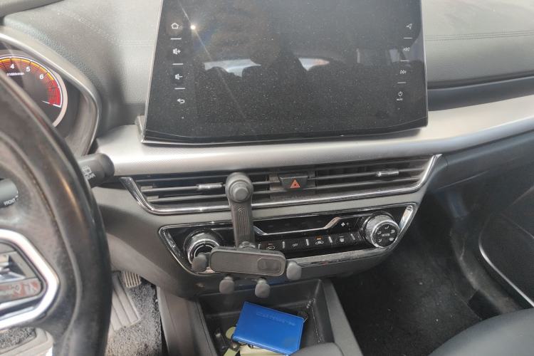 Used Soueast DX5 2019 1.5T CVT Luxury Version Audio And AC Panel
