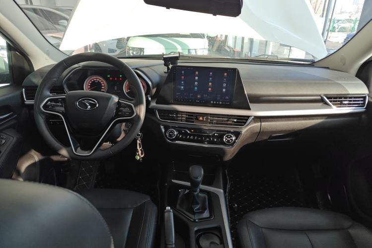 Used Soueast DX5 2019 1.5L Manual Luxury Version Center Console