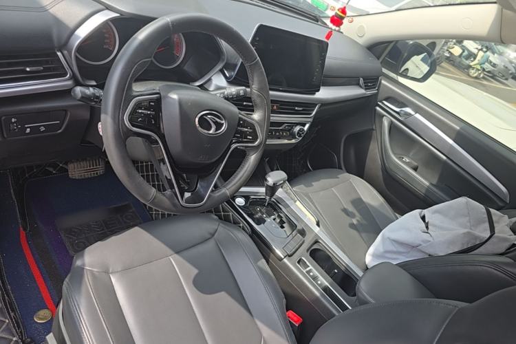 Used Soueast DX5 2019 1.5T CVT Luxury Version Center Console