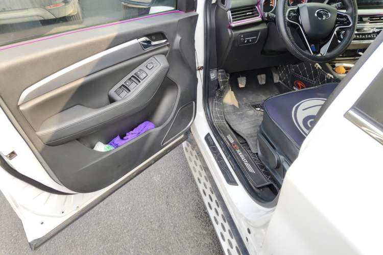 Used Soueast DX5 2019 1.5L Manual Luxury Version Driver Seat