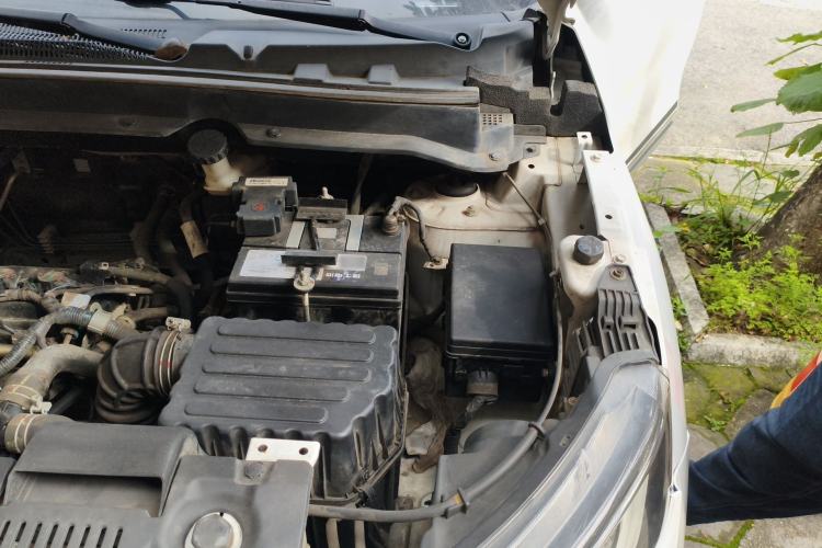 Used Soueast DX5 2019 1.5L Manual Luxury Version Engine Bay Left