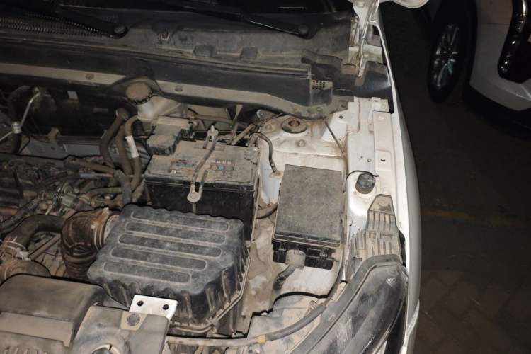 Used Soueast DX5 2019 1.5L Manual Luxury Version Engine Bay Left