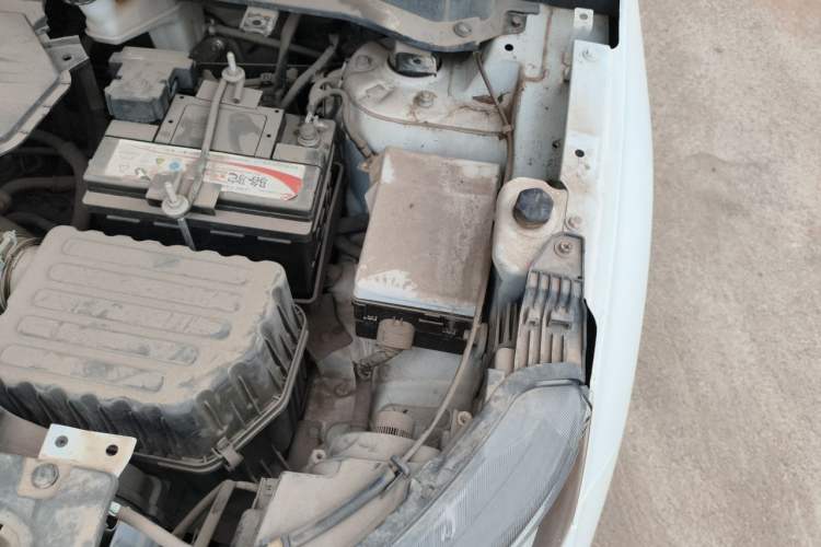 Used Soueast DX5 2019 1.5L Manual Luxury Version Engine Bay Left