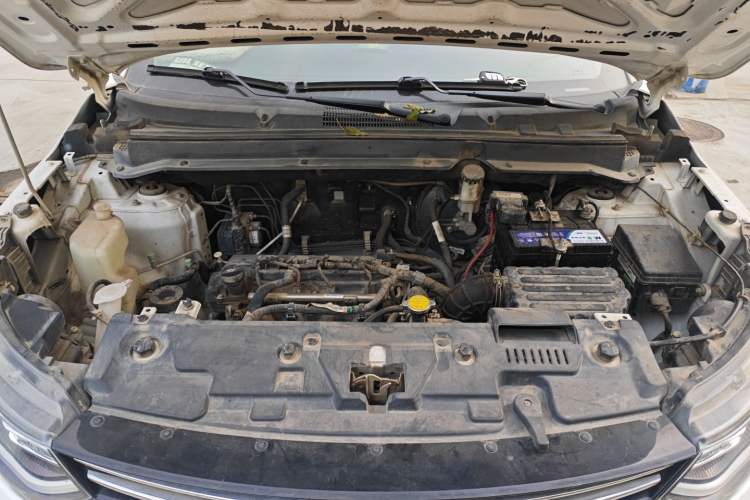 Used Soueast DX5 2019 1.5L Manual Luxury Version Engine Bay