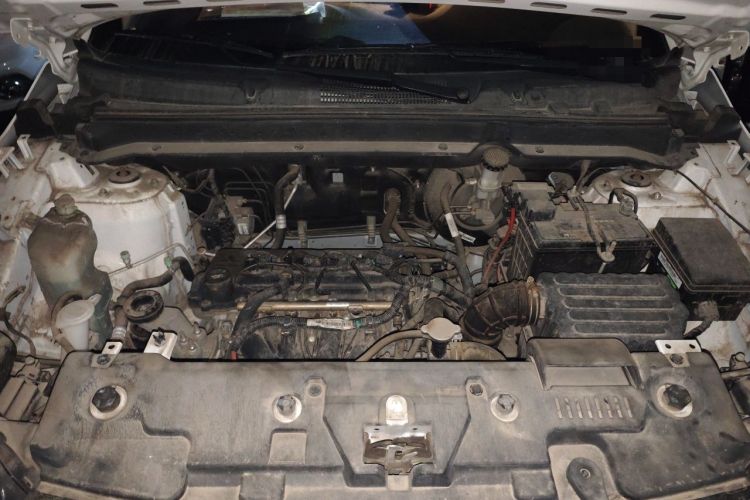 Used Soueast DX5 2019 1.5L Manual Luxury Version Engine Bay
