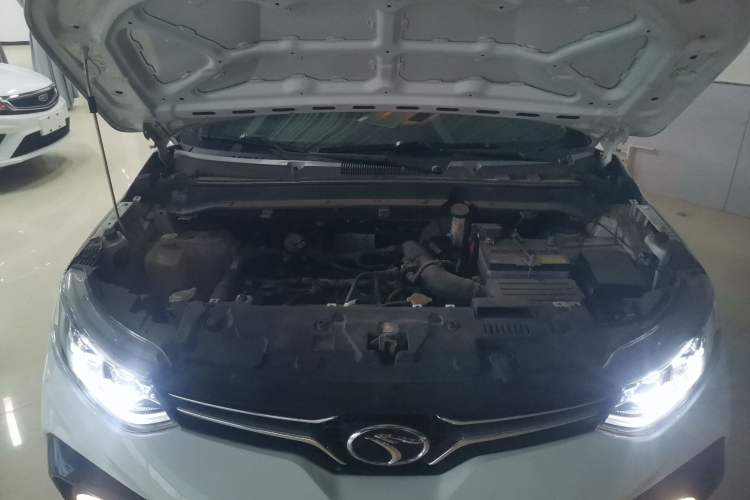 Used Soueast DX5 2019 1.5T CVT Flagship Model Engine Bay
