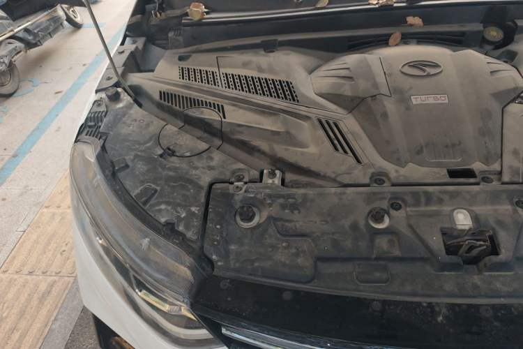 Used Soueast DX5 2019 1.5T CVT Luxury Version Engine Bay Right