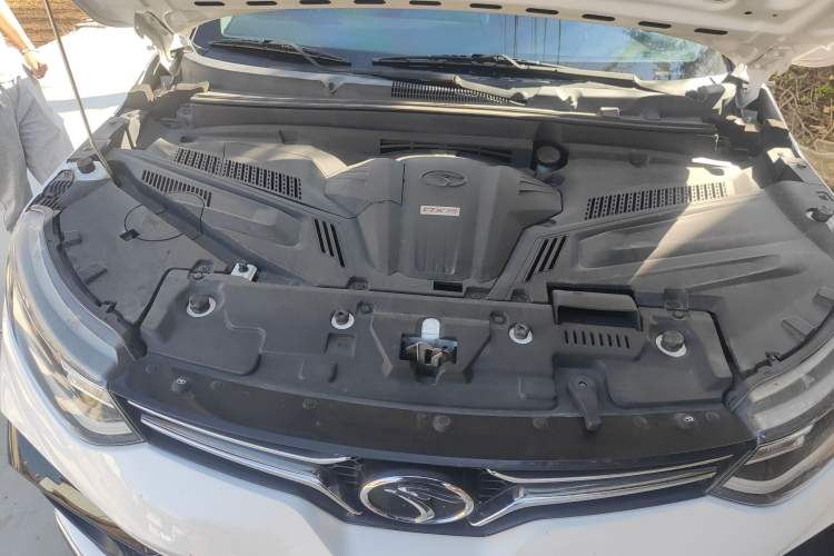 Used Soueast DX5 2019 1.5L Manual Luxury Version Engine Bay