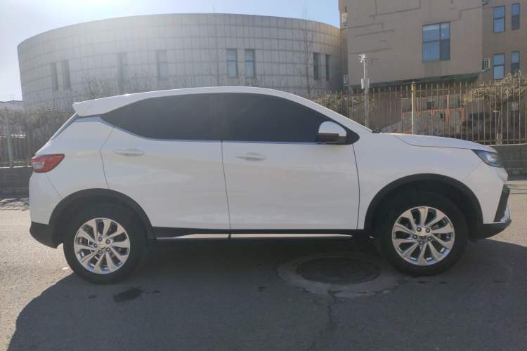 Used Soueast DX5 2019 1.5L Manual Luxury Version Exterior 2