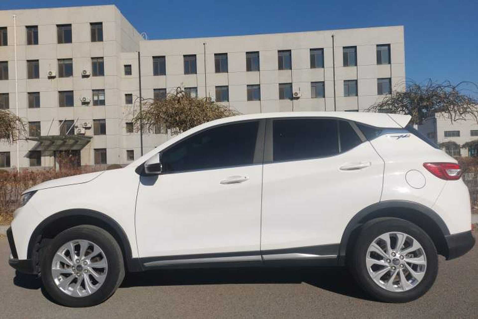 Used Soueast DX5 2019 1.5L Manual Luxury Version Exterior 5
