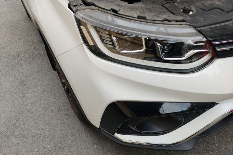 Used Soueast DX5 2019 1.5T CVT Luxury Version Exterior 6