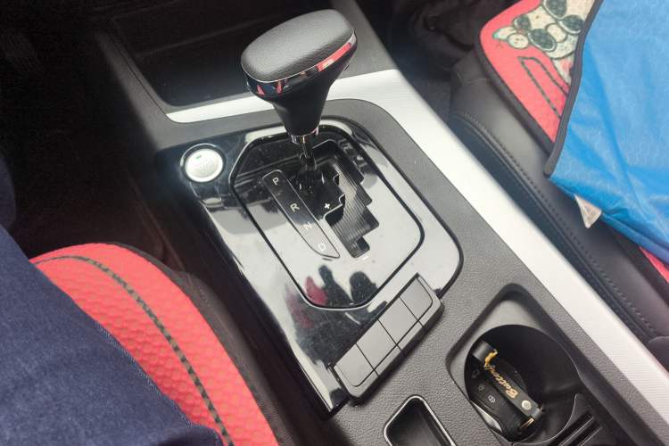 Used Soueast DX5 2019 1.5T CVT Luxury Version Gear Lever