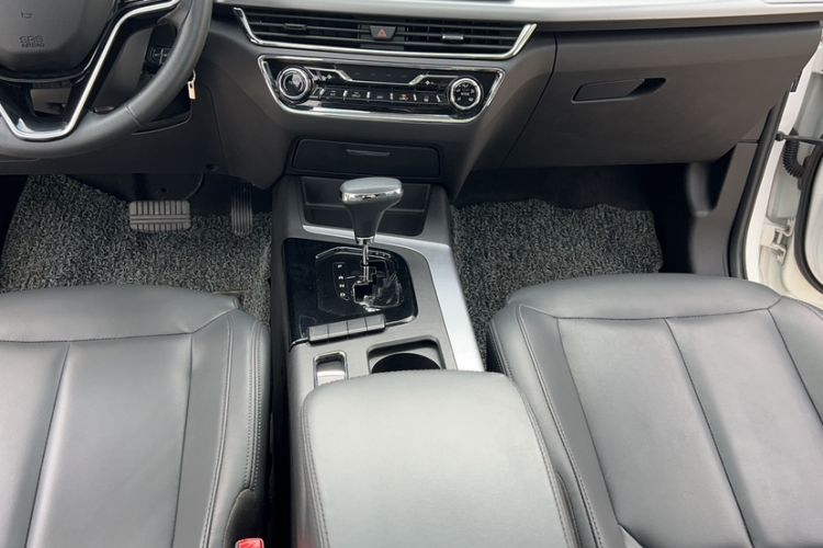 Used Soueast DX5 2019 1.5T CVT Luxury Model Gear Lever