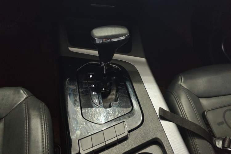 Used Soueast DX5 2019 1.5T CVT Luxury Model Gear Lever