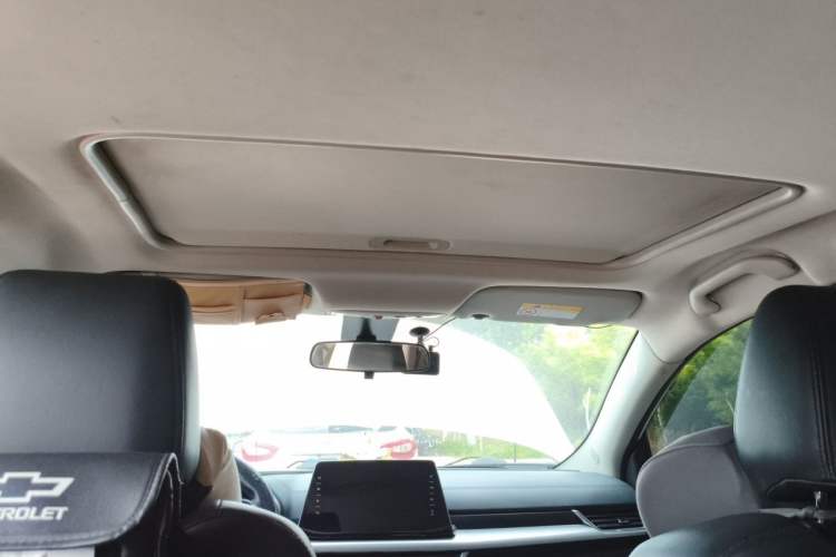 Used Soueast DX5 2019 1.5L Manual Luxury Version Headliner