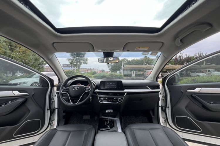 Used Soueast DX5 2019 1.5T CVT Luxury Model Interior 1
