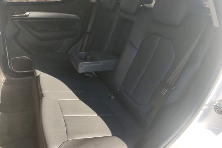 Used Soueast DX5 2019 1.5L Manual Luxury Version Interior 1