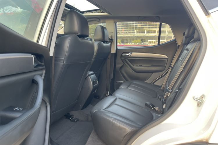 Used Soueast DX5 2019 1.5T CVT Luxury Model Interior 2