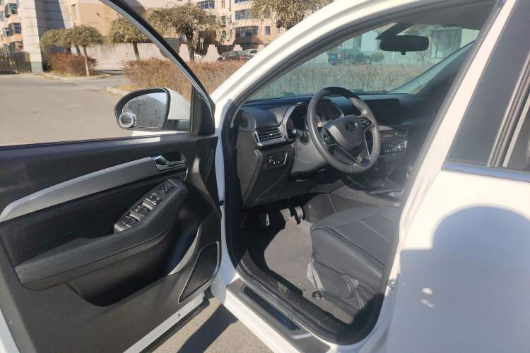 Used Soueast DX5 2019 1.5L Manual Luxury Version Interior 2