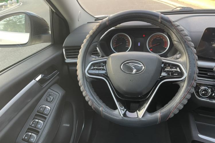 Used Soueast DX5 2019 1.5T CVT Luxury Model Interior 6