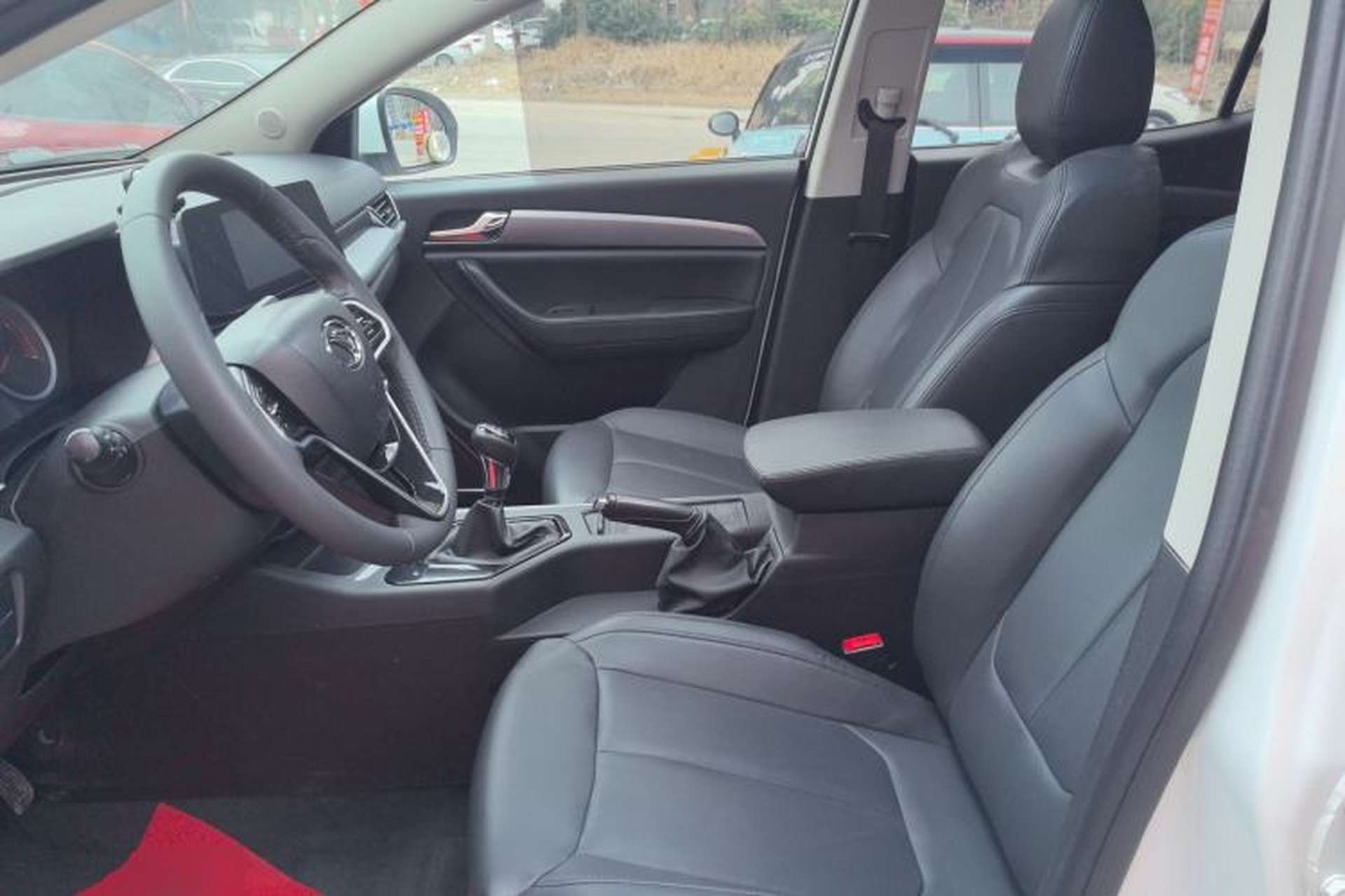 Used Soueast DX5 2019 1.5L Manual Luxury Version Left Front Seat