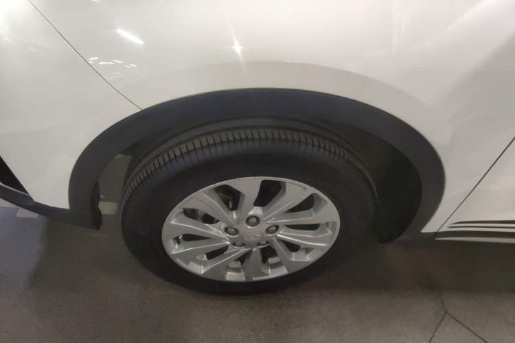 Used Soueast DX5 2019 1.5L Manual Luxury Version Left Front Wheel Hub