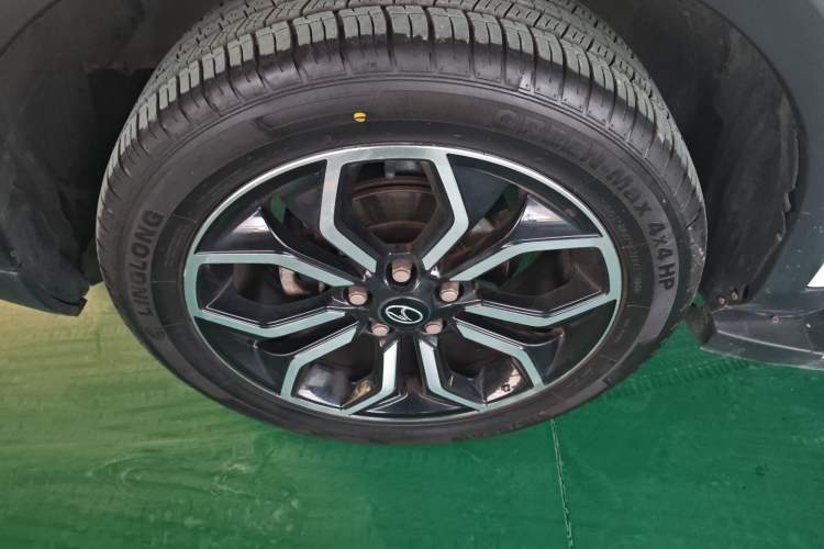 Used Soueast DX5 2019 1.5L Manual Luxury Version Left Front Wheel Hub