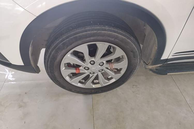 Used Soueast DX5 2019 1.5L Manual Luxury Version Left Front Wheel Hub