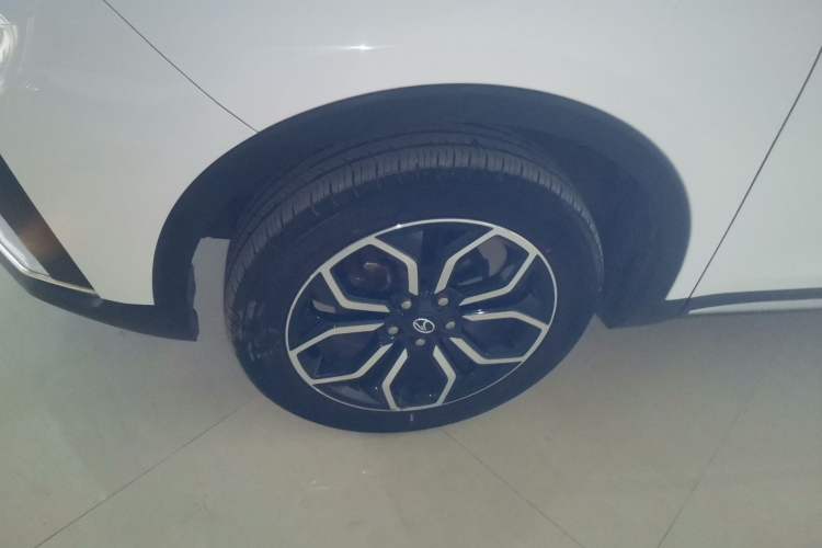 Used Soueast DX5 2019 1.5T CVT Flagship Model Left Front Wheel Hub