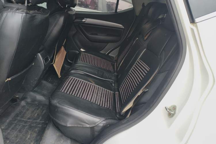 Used Soueast DX5 2019 1.5L Manual Luxury Version Left Rear Seat
