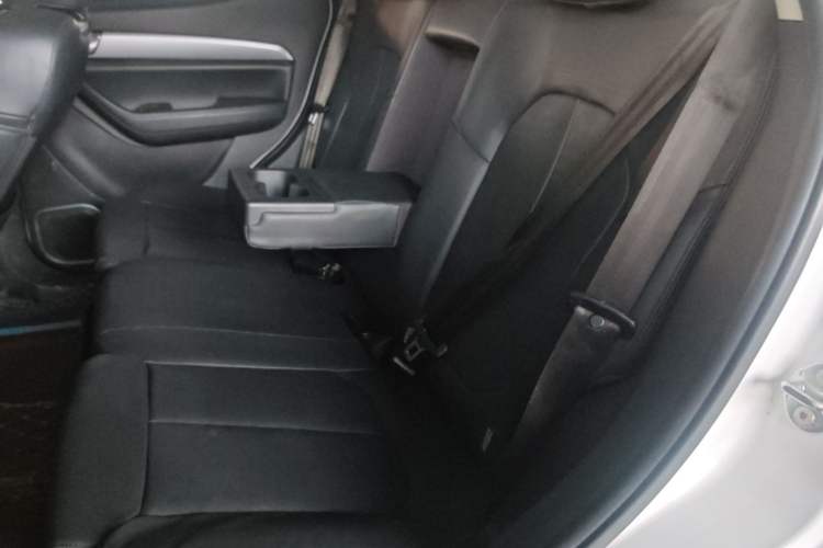 Used Soueast DX5 2019 1.5L Manual Luxury Version Left Rear Seat